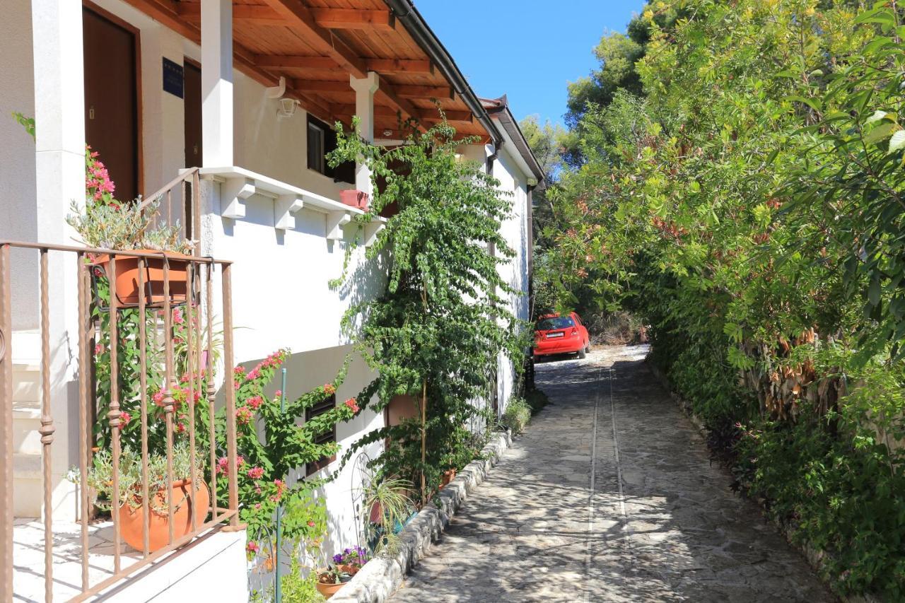 Apartments By The Sea Okrug Donji, Ciovo - 12502 Okrug Gornji Exterior photo