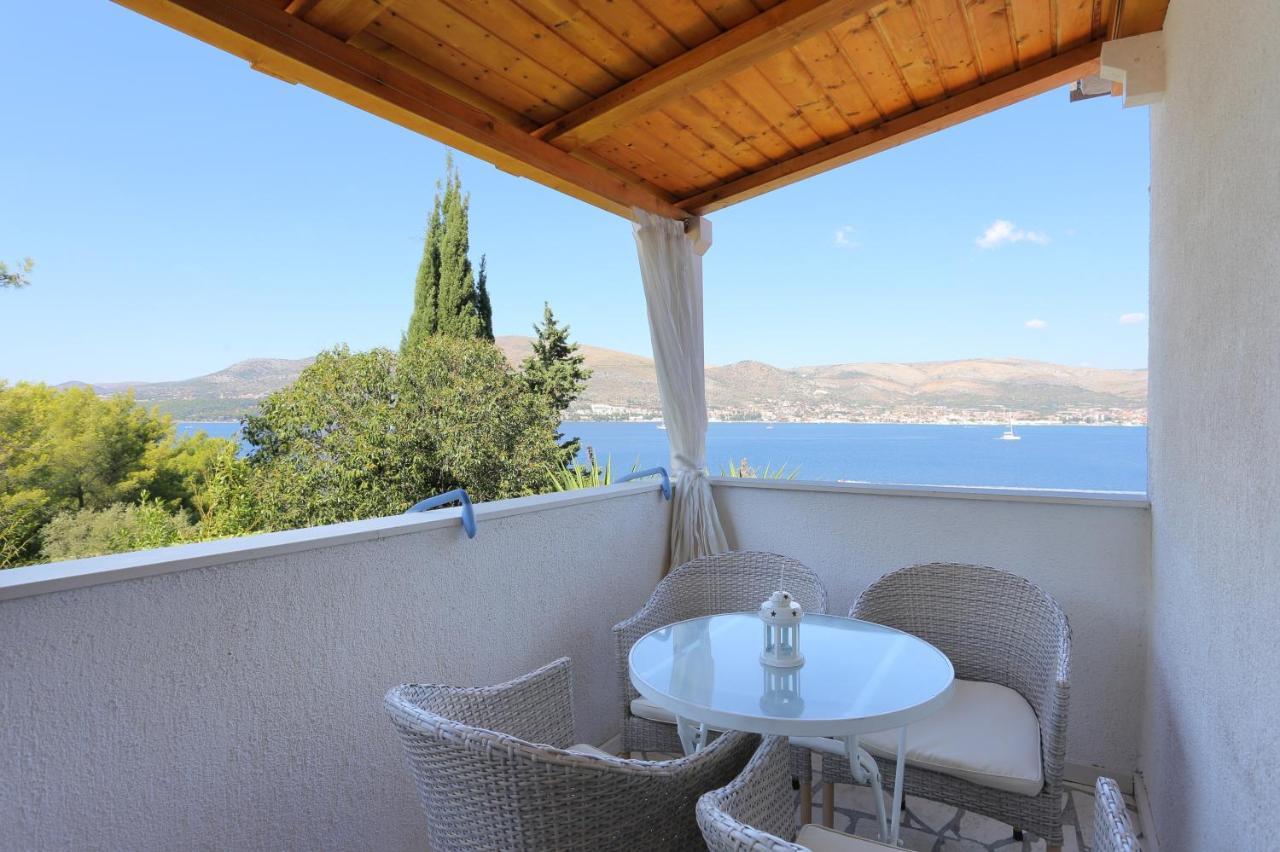 Apartments By The Sea Okrug Donji, Ciovo - 12502 Okrug Gornji Exterior photo