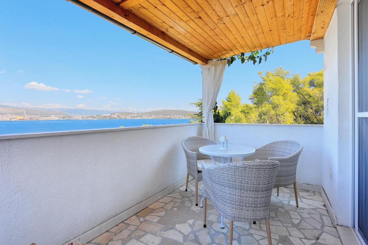 Apartments By The Sea Okrug Donji, Ciovo - 12502 Okrug Gornji Exterior photo