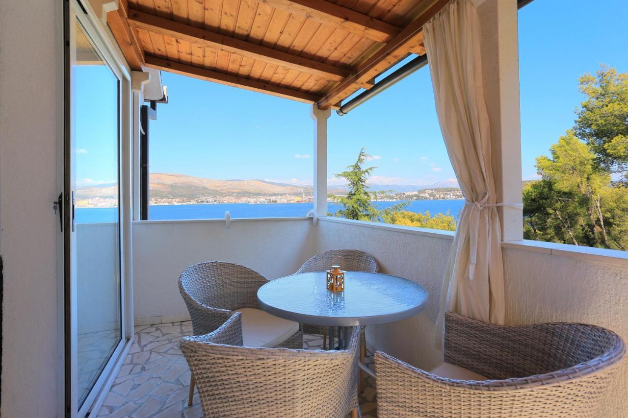 Apartments By The Sea Okrug Donji, Ciovo - 12502 Okrug Gornji Exterior photo