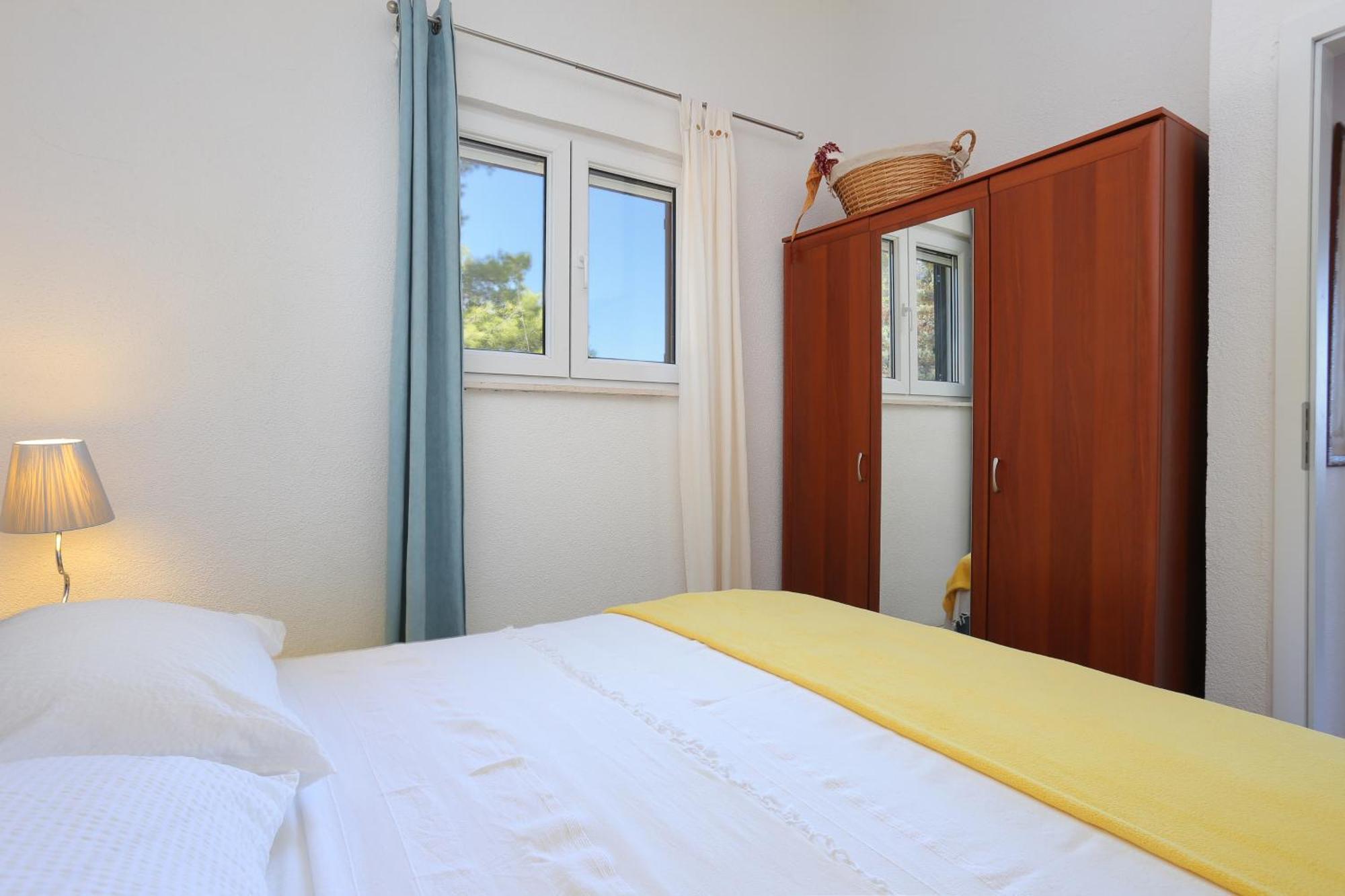Apartments By The Sea Okrug Donji, Ciovo - 12502 Okrug Gornji Room photo